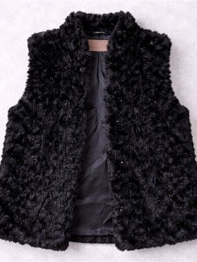 Zara Black Faux Fur Sleeveless Vest
